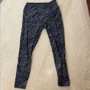 PINK Victoria's Secret Animal Print Leggings